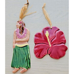 Wall Hanging- Ceramic-"Hawaiian Girl-Purple/Red Hibiscus-Straw Hangers